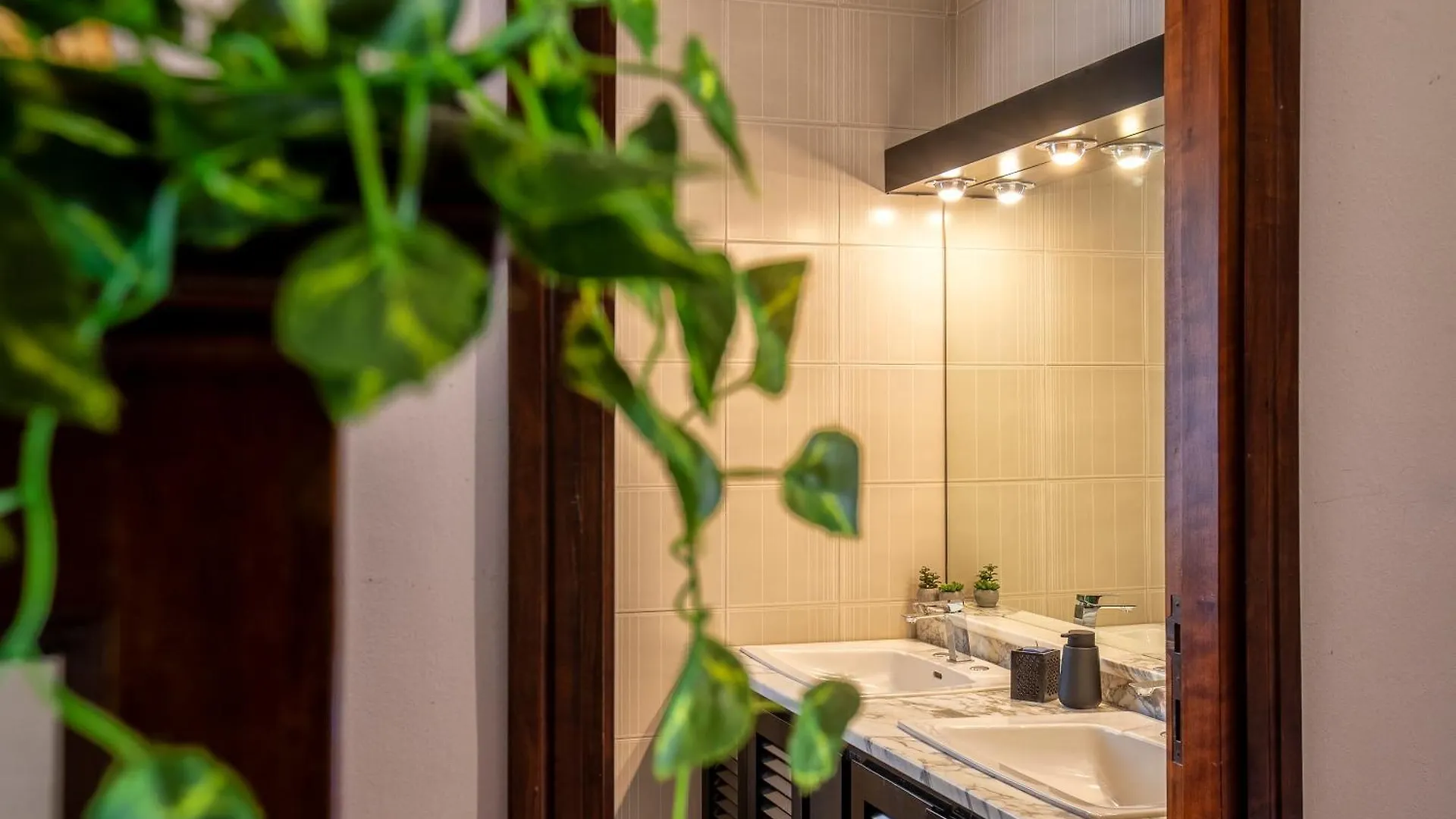 Sardinia Re - Tema Apartment Alghero