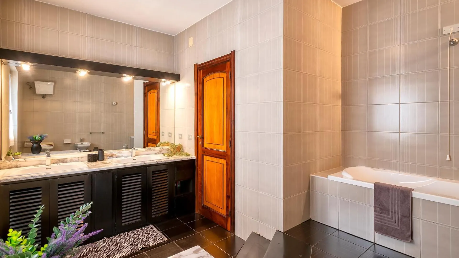 Sardinia Re - Tema Apartment Alghero 0*,  Italia